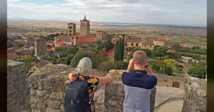 Extremadura se presenta como un destino sostenible y no masificado a turoperadores de toda Europa