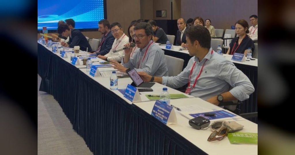 La Junta de Extremadura avanza en la atracción de inversión china tras firmar un acuerdo de confidencialidad con una empresa interesada en implantarse en la región