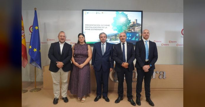 La Junta de Extremadura reduce los tiempos de tramitacion y la documentacion exigida