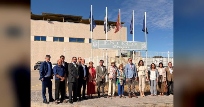 La Junta destaca el crecimiento de ENTECO como ejemplo de la industria extremeña innovadora, competitiva y abierta a los mercados internacionales