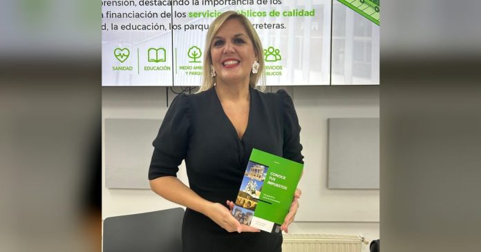 La Junta presenta la guía práctica 'Conoce tus impuestos' para acercar las rebajas tributarias aplicadas desde 2023 a los contribuyentes extremeños