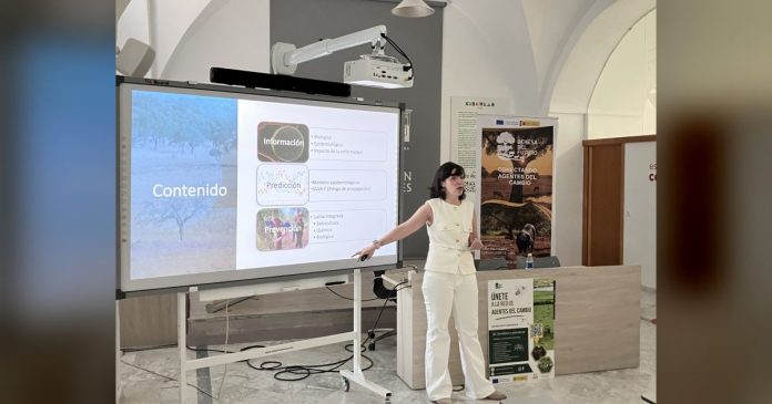 Una investigadora de CICYTEX presenta el desarrollo de su estudio sobre Fitóftora en un encuentro internacional en Sudáfrica