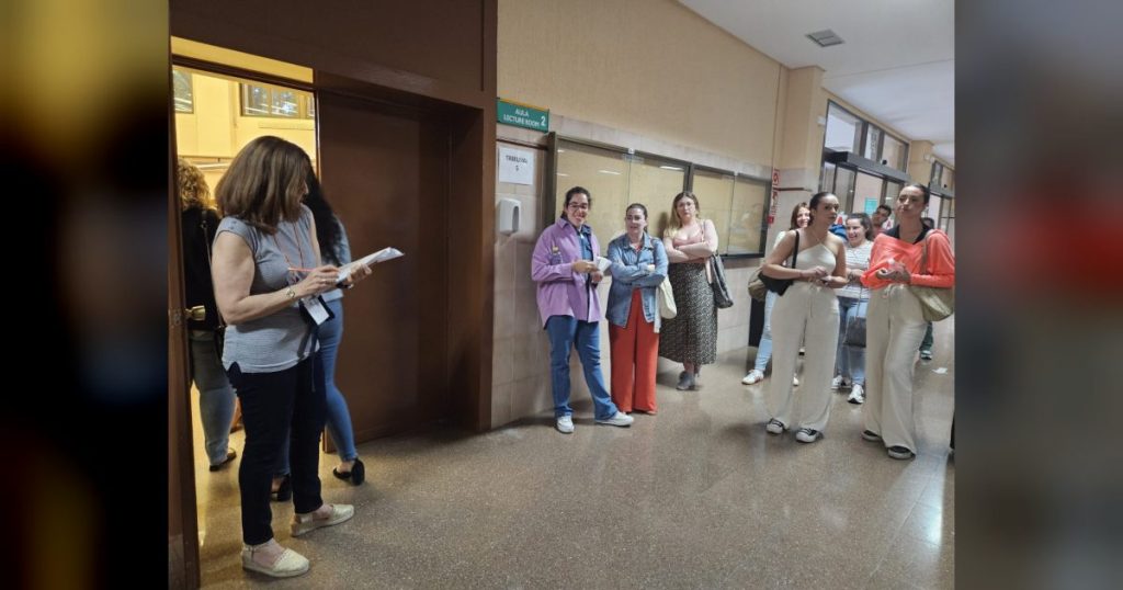 Educación anula preventivamente y por motivos técnicos el llamamiento urgente del pasado martes 27 y publicará uno nuevo el 30 de octubre