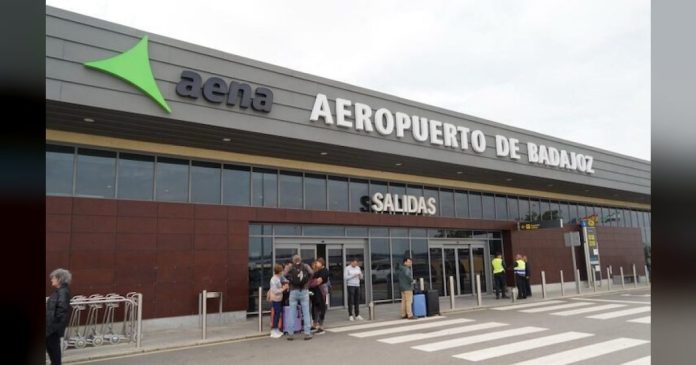 El aeropuerto de Badajoz bate su record historico de viajeros en septiembre