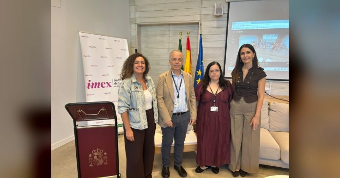 El Instituto de la Mujer de Extremadura y el Banco de España impulsan la educación financiera para reforzar la autonomía de las mujeres