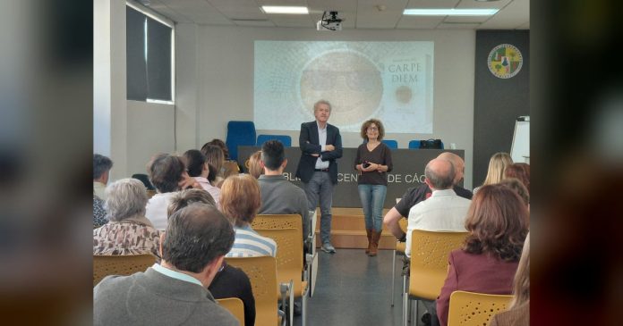 El Plan de Fomento de la Lectura programa dos conferencias del escritor Emilio del Río