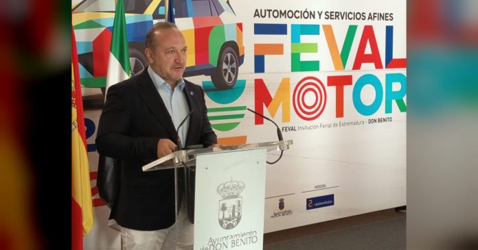 La Junta de Extremadura destaca la innovación tecnológica como factor de transformación del sector de la automoción