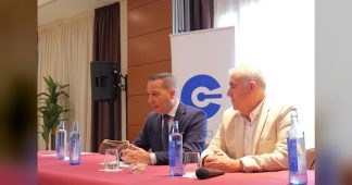 Óscar Fernández escucha al empresariado moralo para identificar trabas burocráticas