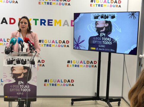 ‘Por todas, entre todos’: la campaña por el 8M de la Junta de Extremadura llama a la implicación de mujeres y hombres para lograr la plena igualdad