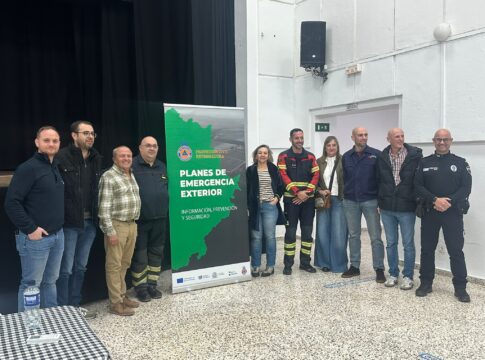 La Junta de Extremadura organiza una jornada informativa sobre prevención y actuación ante emergencias en plantas termosolares