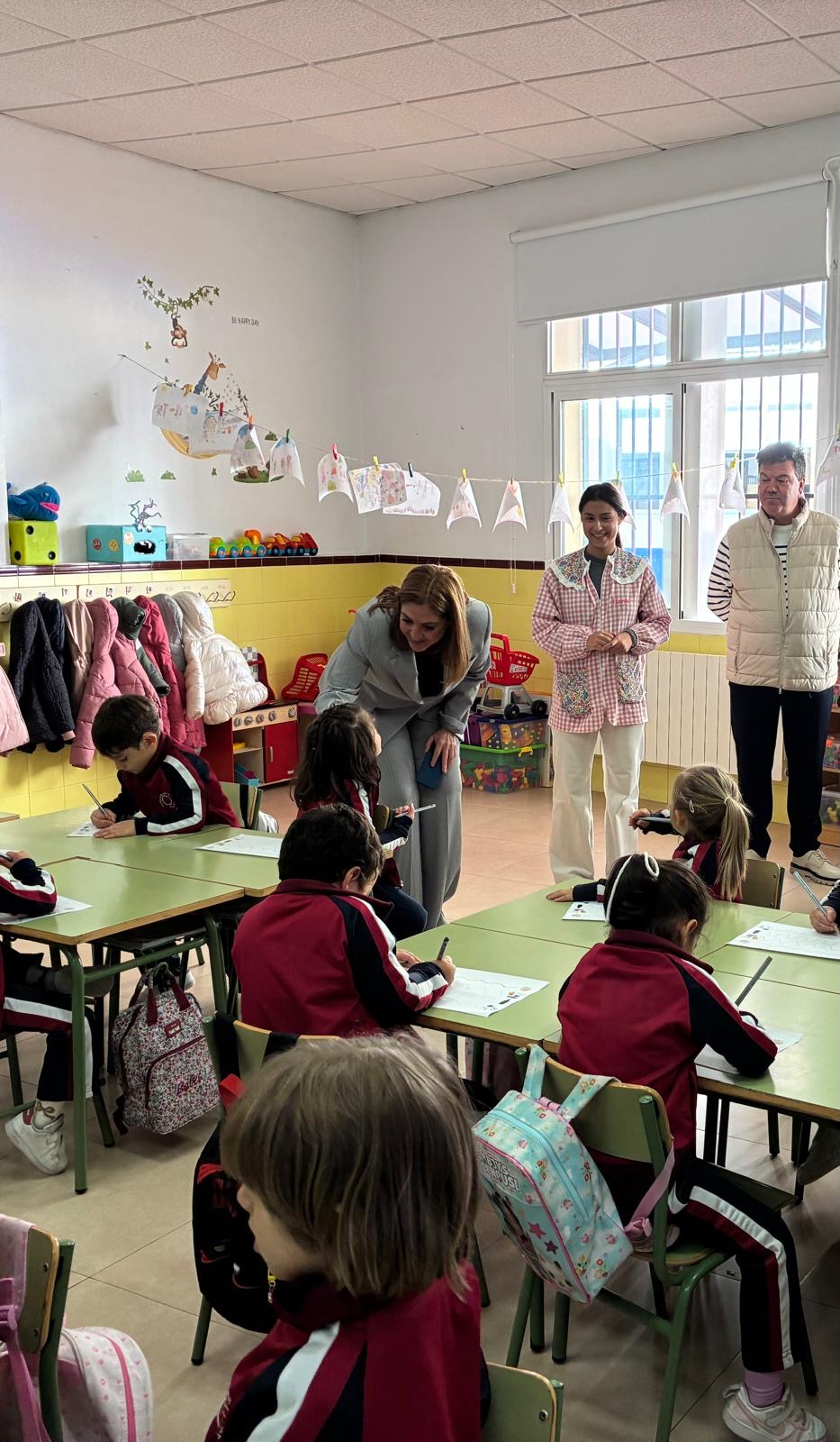 La Consejería de Educación reducirá a 22 el número de alumnos por aula en 1º de Primaria a partir del curso 2026/2027