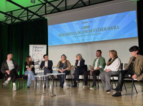 Bazaga destaca el impulso de la Junta al sector audiovisual en la presentación de la Residencia de Cine en Talavera la Real