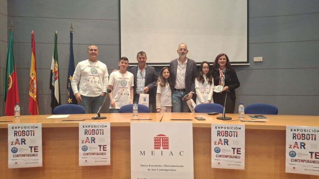 La iniciativa ‘RobotizArte’ que une la robótica educativa con el arte llegará al MEIAC del 12 al 24 de mayo