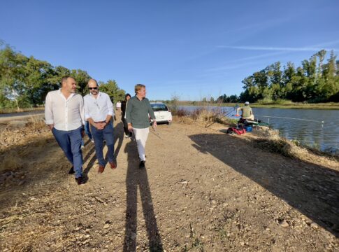 La Junta de Extremadura implanta la licencia inmediata de pesca mediante declaración responsable