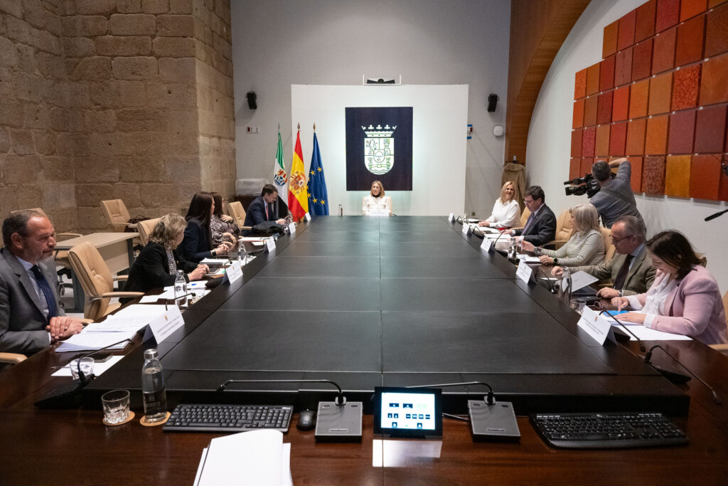 El Consejo de Gobierno aprueba 2,5 millones de euros en ayudas para crear y consolidar 110 empleos en la región