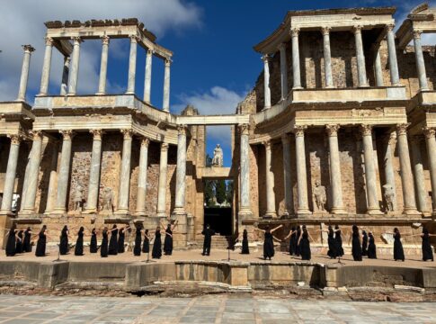 Educación agradece la entrega del IES Santa Eulalia de Mérida en la 28ª edición del Festival de Teatro Grecolatino