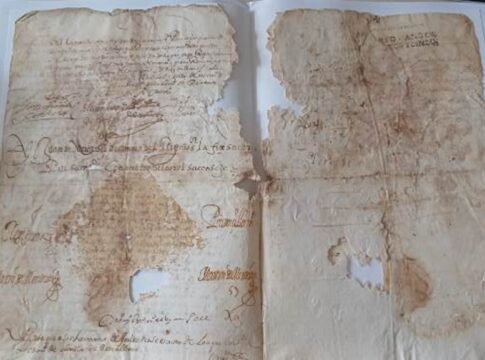 La Junta de Extremadura licita la restauración de 31 documentos en los Archivos Históricos Provinciales de Badajoz y Cáceres