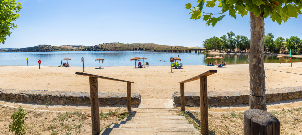 Extremadura encabeza por quinto año el listado nacional de playas continentales con ‘Bandera Azul’, con un total de ocho