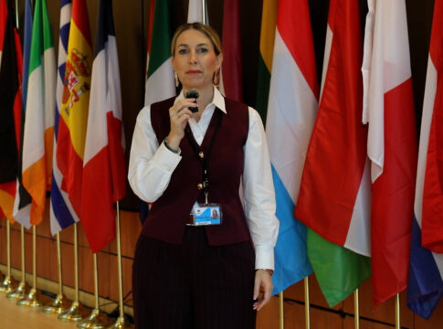 La presidenta de la Junta de Extremadura celebra desde Bruselas el respaldo del Parlamento Europeo a la continuidad de la Central Nuclear de Almaraz