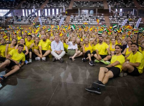 Guardiola destaca el éxito de la Campaña de Atención al Mayor de Badajoz y defiende que una sociedad se mide por cómo cuida y aprende de sus mayores