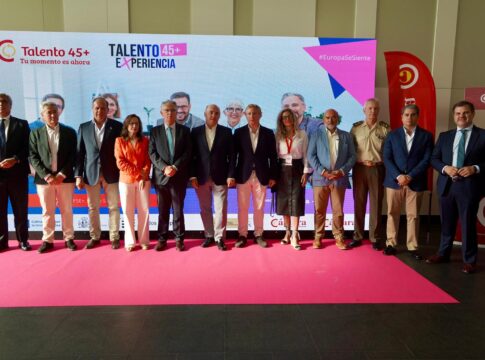 La Junta de Extremadura refuerza su compromiso con la empleabilidad de los mayores de 45 años