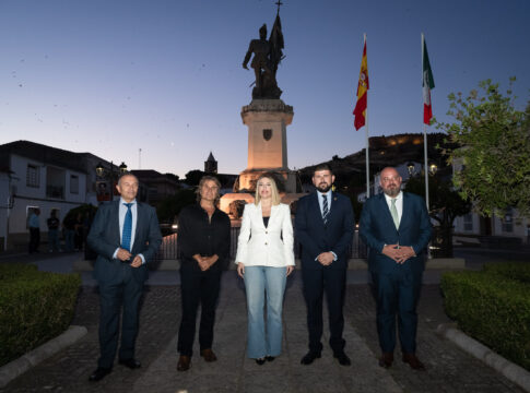 La presidenta de la Junta reivindica en Medellín a Extremadura como «corazón del mestizaje» y símbolo de unión entre pueblos