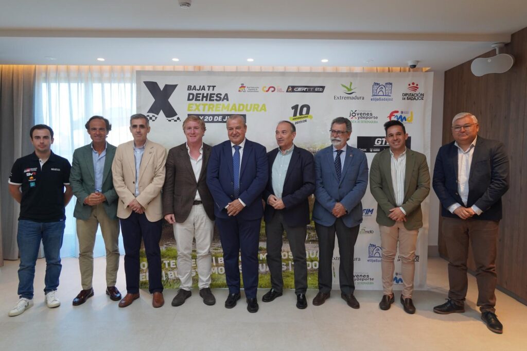 La Junta reafirma su apoyo a la Baja TT Dehesa Extremadura, una prueba que proyecta la imagen de la región al mundo