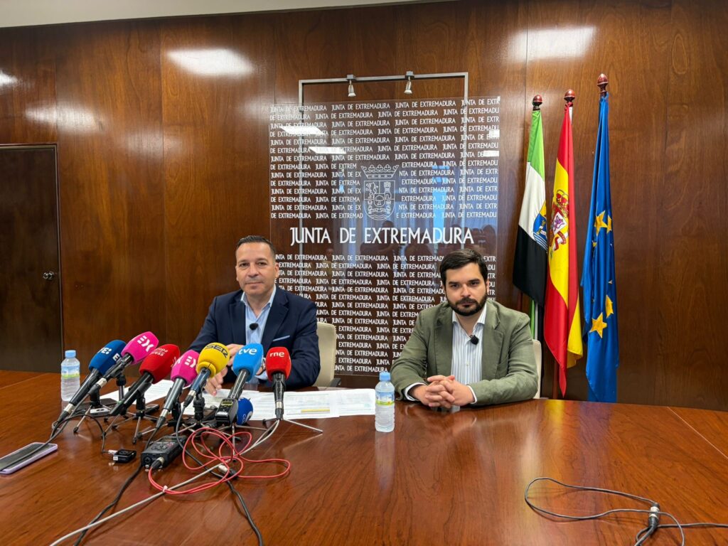 El vicepresidente Óscar Fernández Calle afirma que la Junta va a solicitar pruebas de edad a los MENAS que lleguen a Extremadura