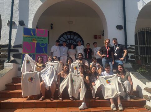Una veintena de jóvenes participan durante todo el curso en el programa Radar Joven del IJEX