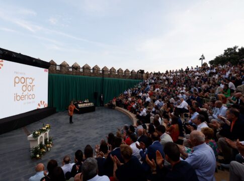 Santamaría reivindica el valor estratégico del porcino ibérico como motor económico, social y territorial en los Premios Porc d’Or