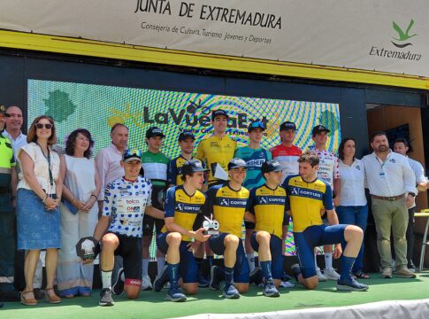 La Junta destaca el éxito de la Vuelta a Extremadura en una última etapa de gran nivel y con el impulso del deporte base