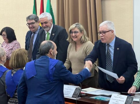 La Universidad de los Mayores de Extremadura supera las 2.000 matrículas y estudia ampliar su presencia a nuevas localidades