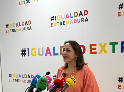 La Junta de Extremadura presenta la segunda campaña institucional del Orgullo LGTBIQ+ 2026 bajo el lema ‘Ser, estar y existir’