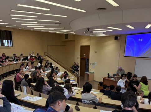 La Junta de Extremadura concede una ayuda de 2.500 euros a 147 estudiantes universitarios para gastos de residencia