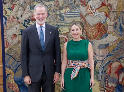 La presidenta de la Junta de Extremadura, recibida en audiencia por S.M. el Rey en el Palacio de la Zarzuela