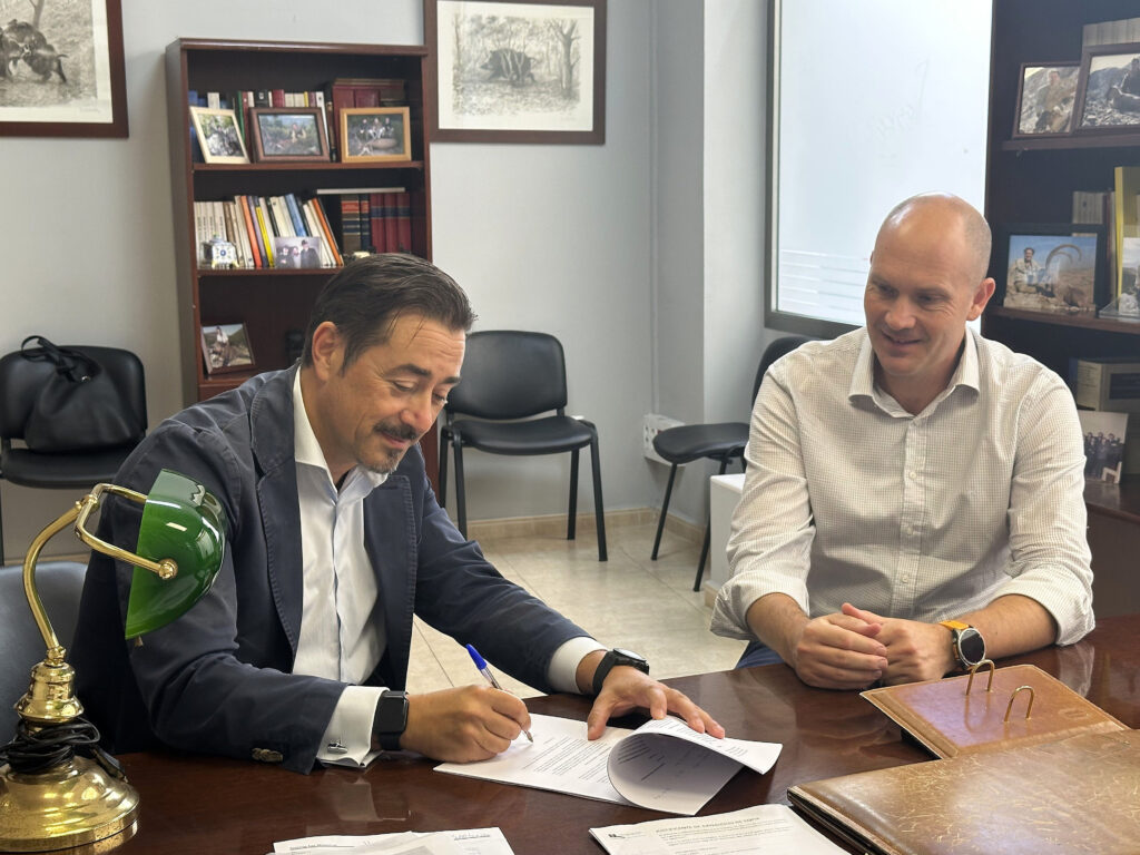 La Junta de Extremadura formaliza un préstamo participativo de 2 millones de euros para acompañar la inversión industrial de Secalto en Granja de Torrehermosa