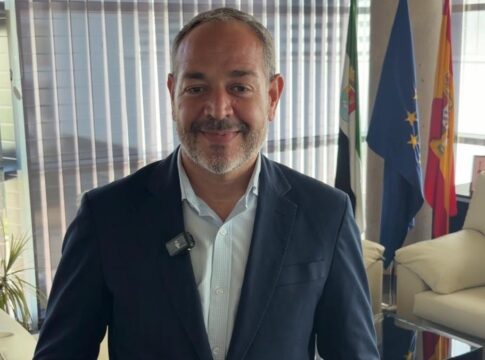 La Junta exige a España un compromiso firme y promueve la colaboración con Portugal para avanzar en la conexión Madrid-Lisboa por la EX-A1
