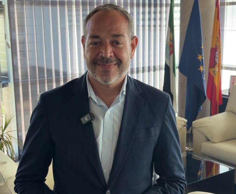 La Junta exige a España un compromiso firme y promueve la colaboración con Portugal para avanzar en la conexión Madrid-Lisboa por la EX-A1