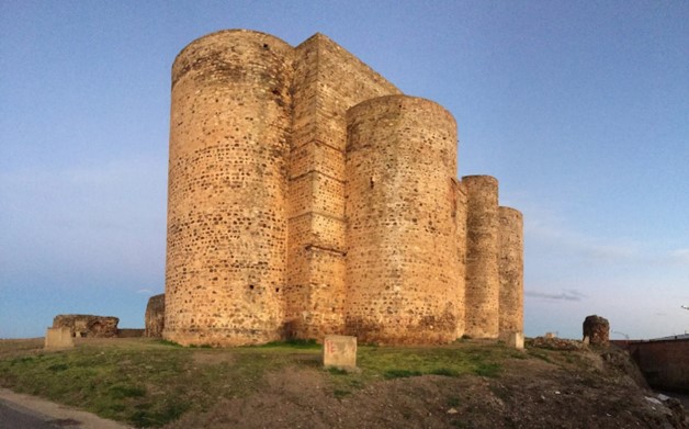 Cultura declara Bien de Interés Cultural el Castillo de Villalba de los Barros