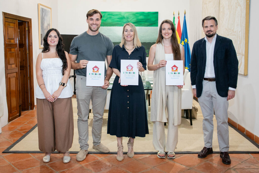 María Guardiola aborda con ‘Lideremos’ nuevas medidas para la atracción de jóvenes, el emprendimiento y el retorno del talento