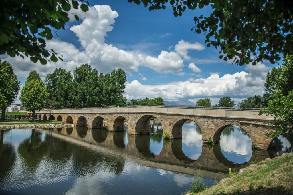 Arranca el proyecto ‘ALDEAS BAUHAUS EUROACE’ para impulsar nuevos modelos de habitabilidad y regeneración de espacios rurales en Extremadura y Portugal