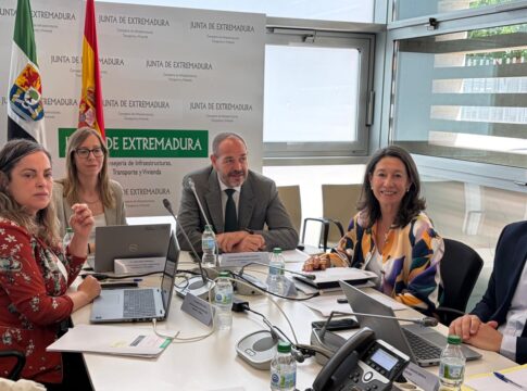 El Consejo Asesor de Vivienda de Extremadura aborda el nuevo Plan de Vivienda 2026-2030 y una línea de ayudas para mejorar la accesibilidad en hogares
