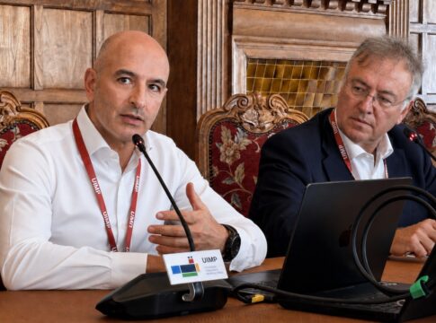 Extremadura reduce un 26 % las cargas administrativas y presenta en el principal foro nacional su modelo de Simplificación Inteligente