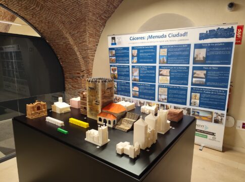 La exposición ‘Menuda ciudad’ muestra en el Museo de Cáceres el patrimonio extremeño a través de la fabricación digital