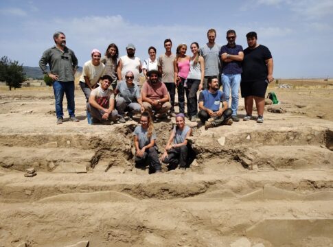 Los participantes en el curso de Arqueología celebrado en Regina concluyen su formación tras tres semanas de excavación