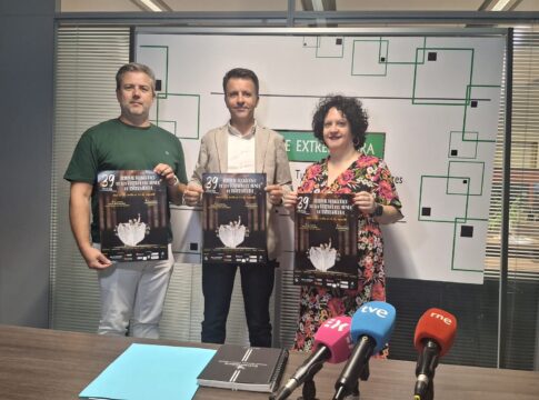 La XXXIX edición del Festival Folklórico de los Pueblos del Mundo llegará a 77 localidades con agrupaciones de siete países