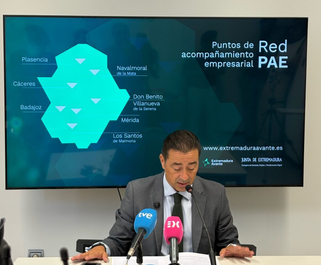 La Junta de Extremadura supera los 50.000 asesoramientos empresariales desde 2024 a través de los Puntos de Acompañamiento Empresarial