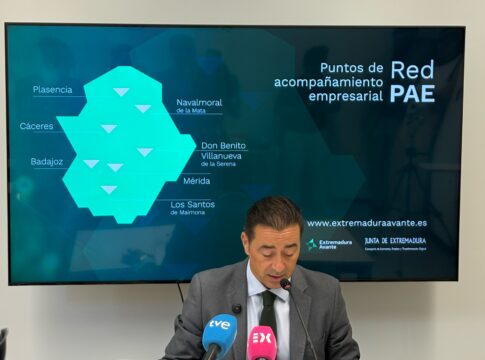 La Junta de Extremadura supera los 50.000 asesoramientos empresariales desde 2024 a través de los Puntos de Acompañamiento Empresarial