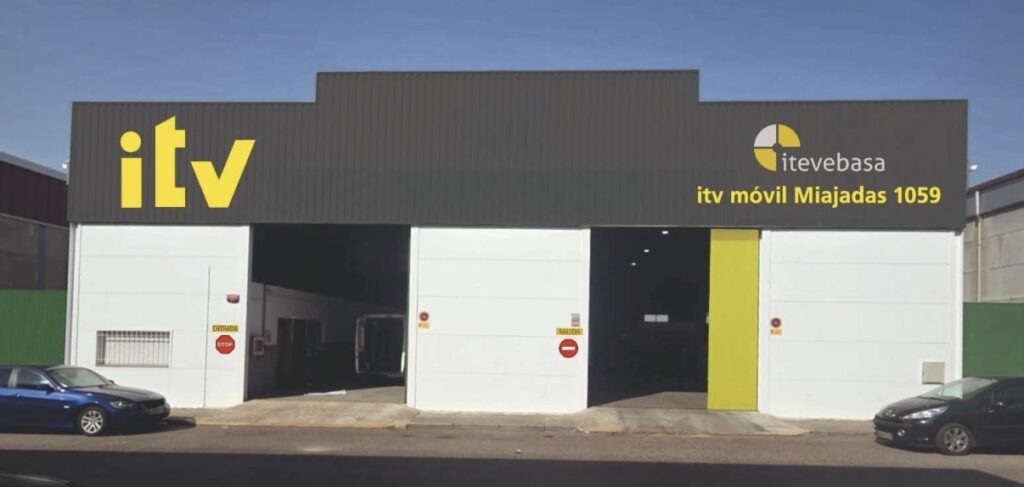 La Junta de Extremadura refuerza el servicio de ITV en Miajadas con una nueva unidad móvil