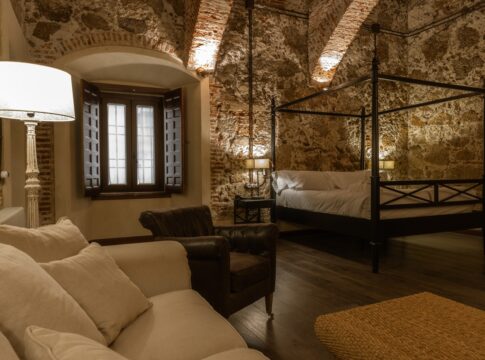 El número de viajeros internacionales que se alojaron en hoteles de Extremadura creció un 3,30 por ciento en julio